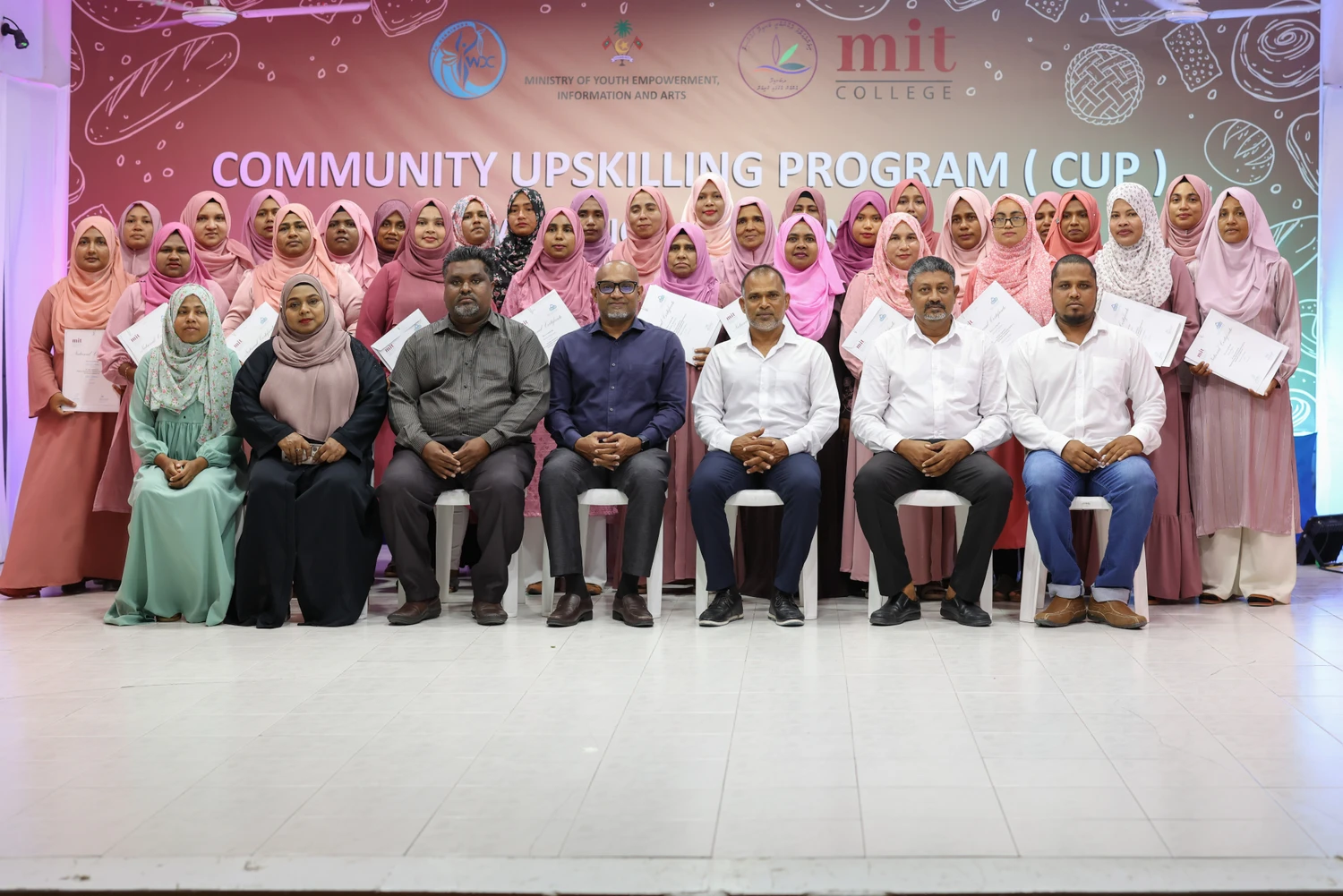 Image for ސީޔޫޕީ: ޕޭސްޓްރީ އެންޑް ބޭކަރީ ކޯސް ފުރިހަމަކުރި ބައިވެރިންނަށް ސެޓްފިކެޓް ހަވާލުކޮށްފި service