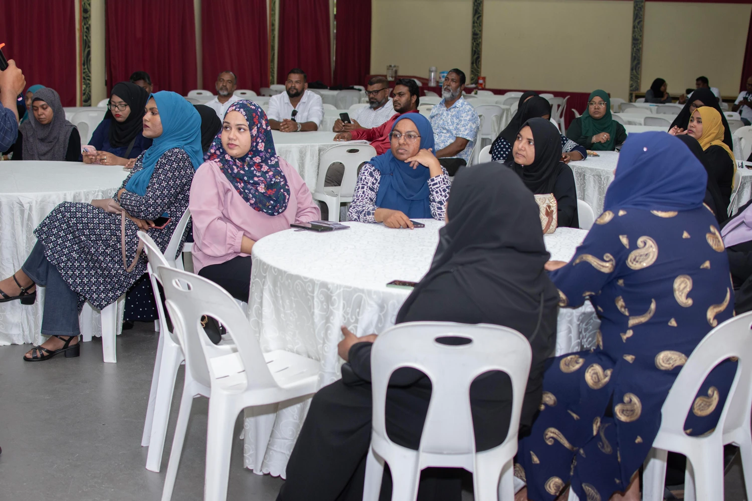 Image for ބެލެނިވެރިންގެ ހޮޅުއަށި service